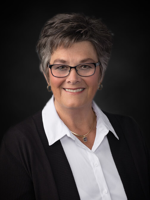 Bev Ganshorn, Realtor® Brian Peterson Real Estate Warsaw IN Real
